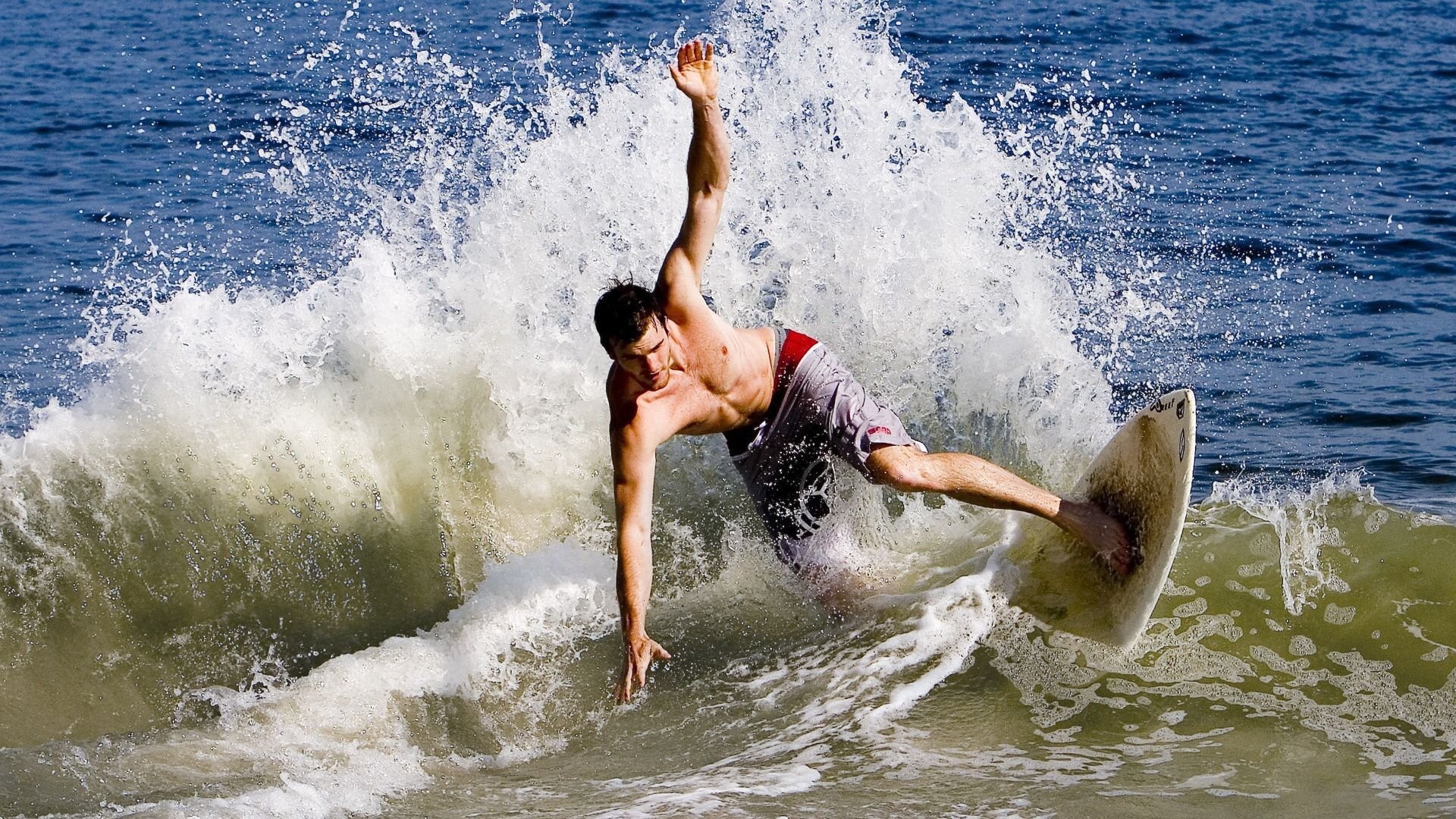 九游网页版官网入口-《Valorant》新季“星际探险”，高手齐聚一堂！